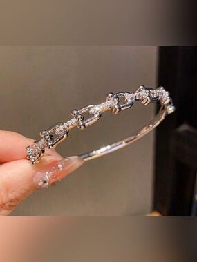 Western Horseshoe Bangle Silver Crystal Link Bangle Bracelet